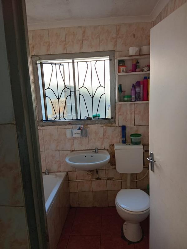 2 Bedroom Property for Sale in Delft Western Cape